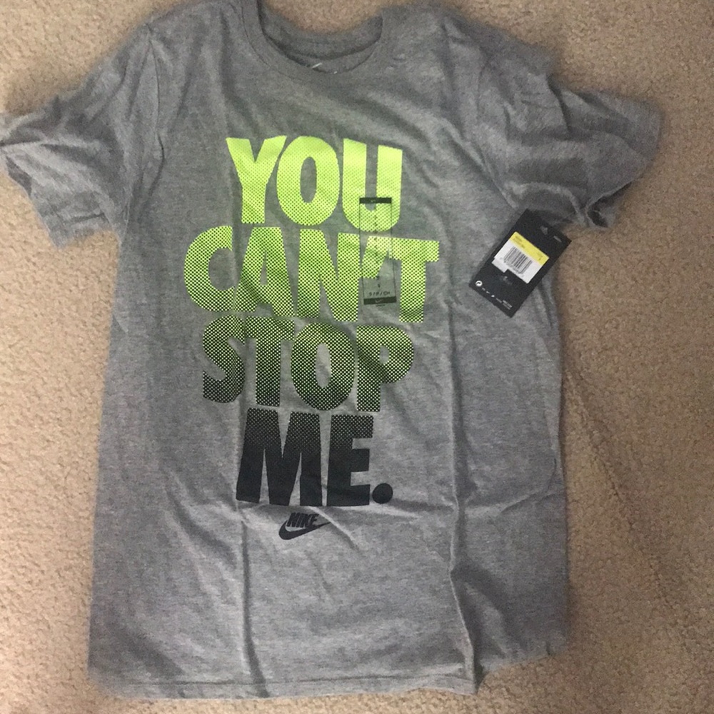 Men’s small Nike shirt